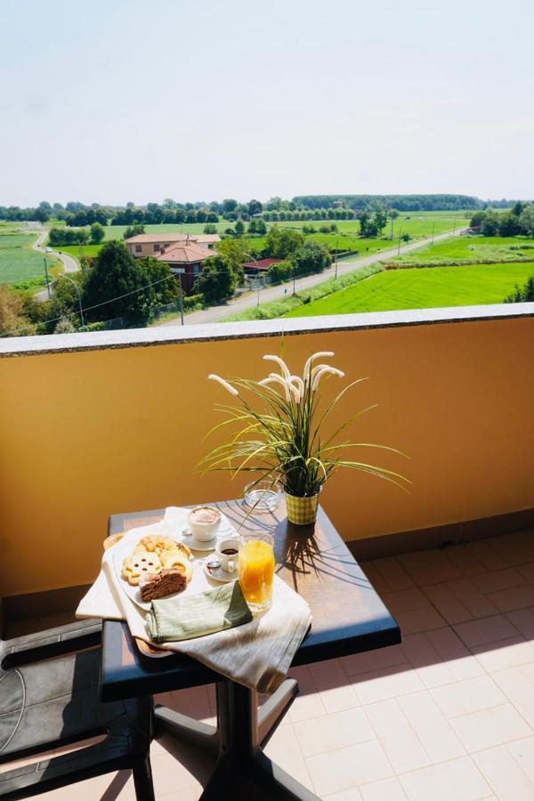 Hotel Europa Milano Rosate Luaran gambar
