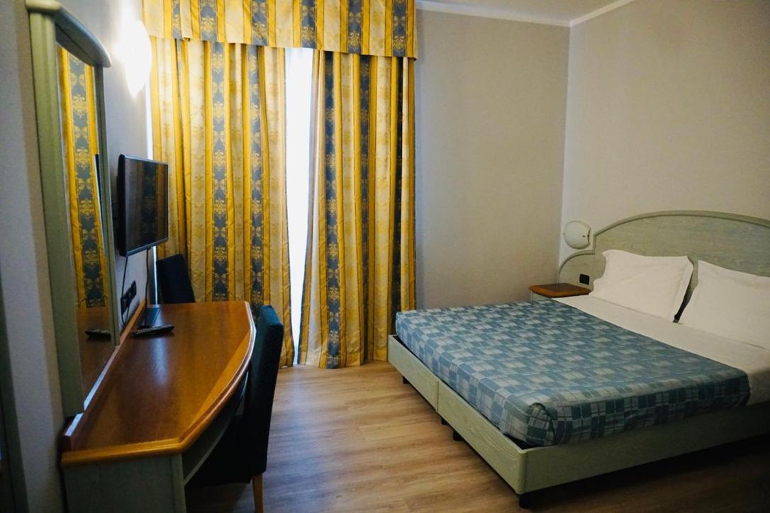 Hotel Europa Milano Rosate Luaran gambar