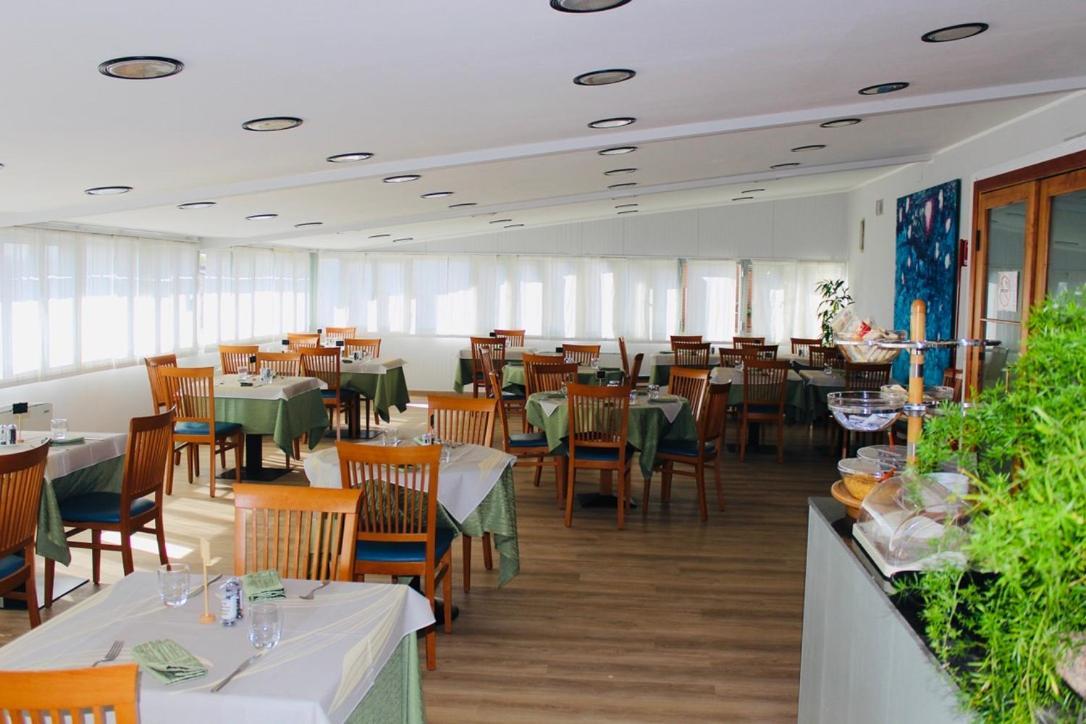Hotel Europa Milano Rosate Luaran gambar